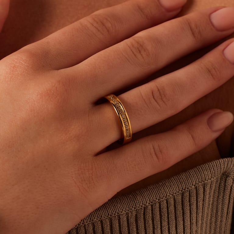 Stainless steel goldplated dames ring met zirkonia