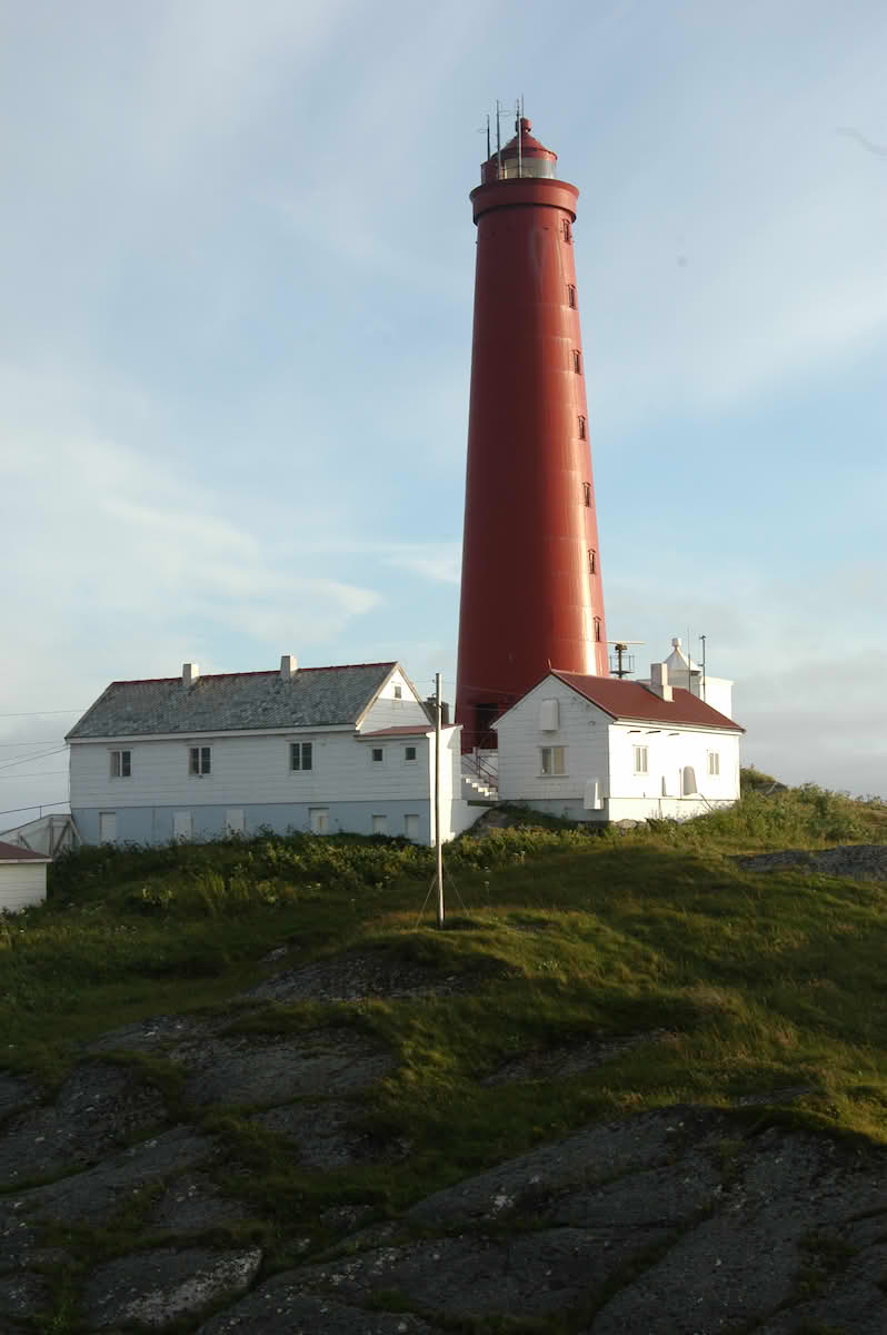 Støpejernstårnet på Utvær fyrstasjon.