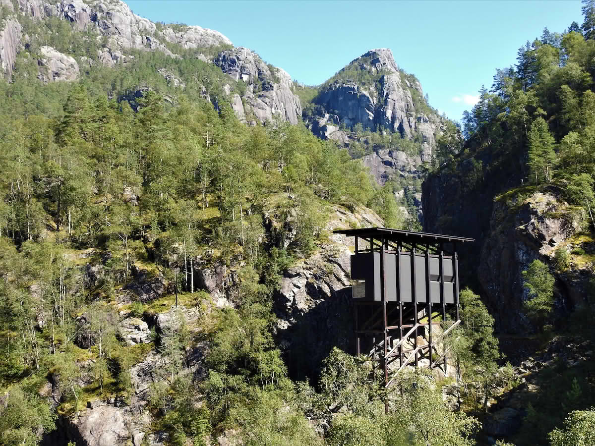 Almannjuvet, Nasjonal turistveg Ryfylke gjennom Sauda.