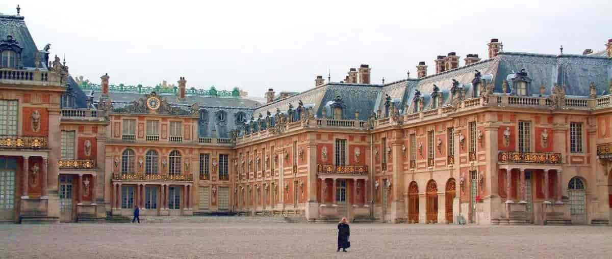 Versailles