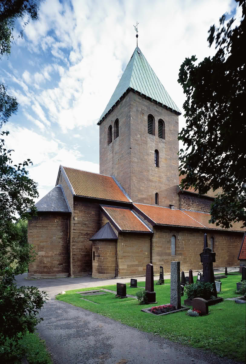 Gamle Aker kirke