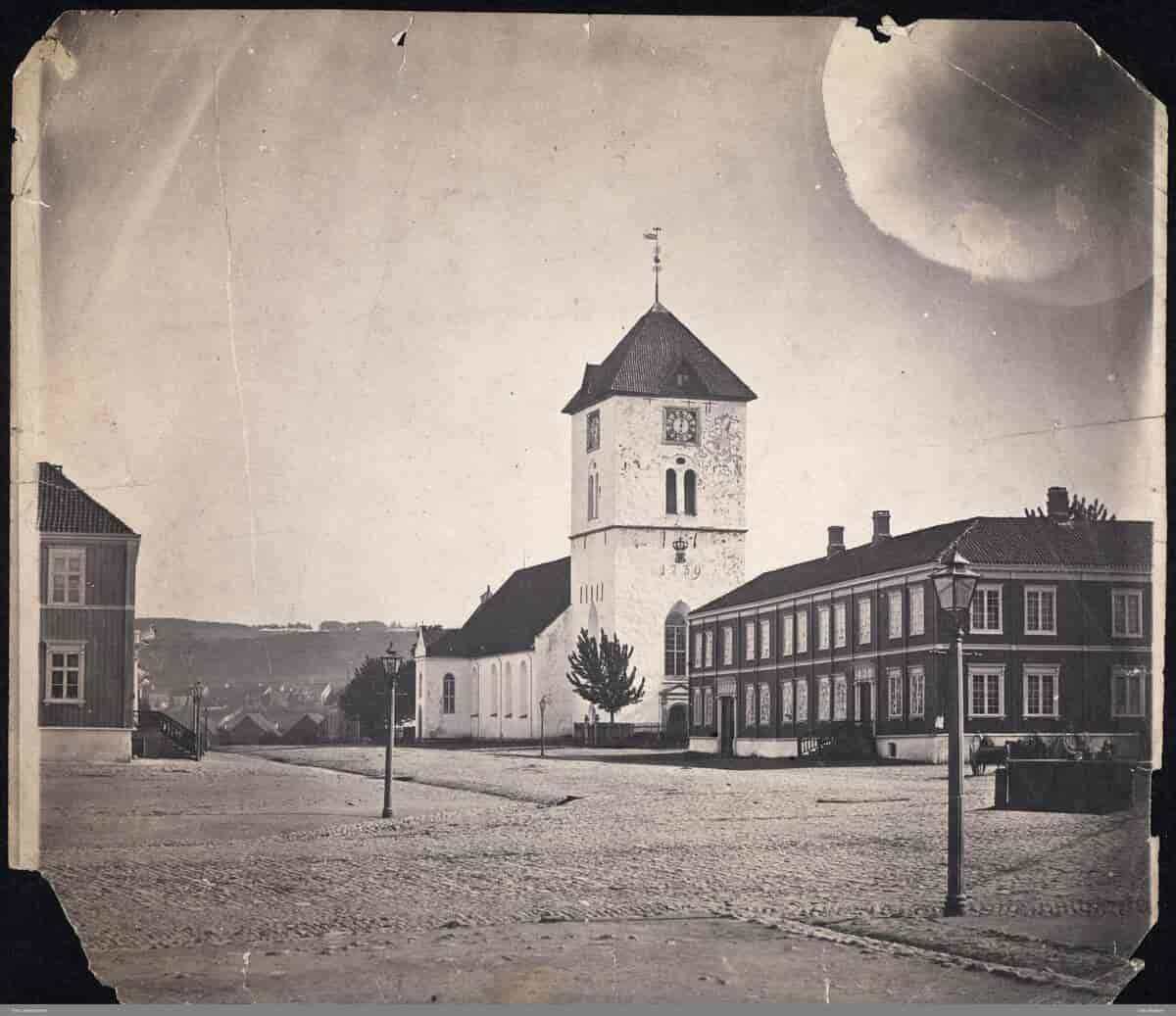 Vår Frue kirke og Hornemansgården i Trondheim