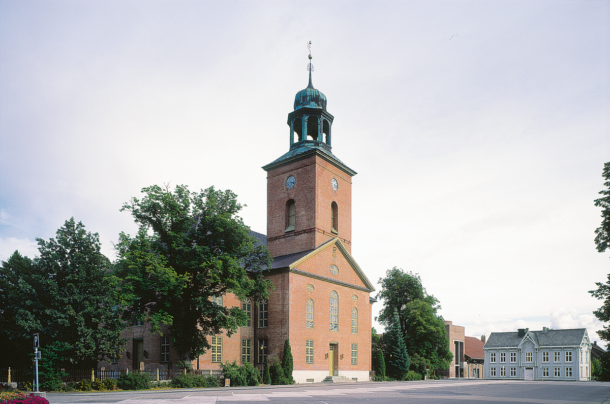 Kongsberg kirke