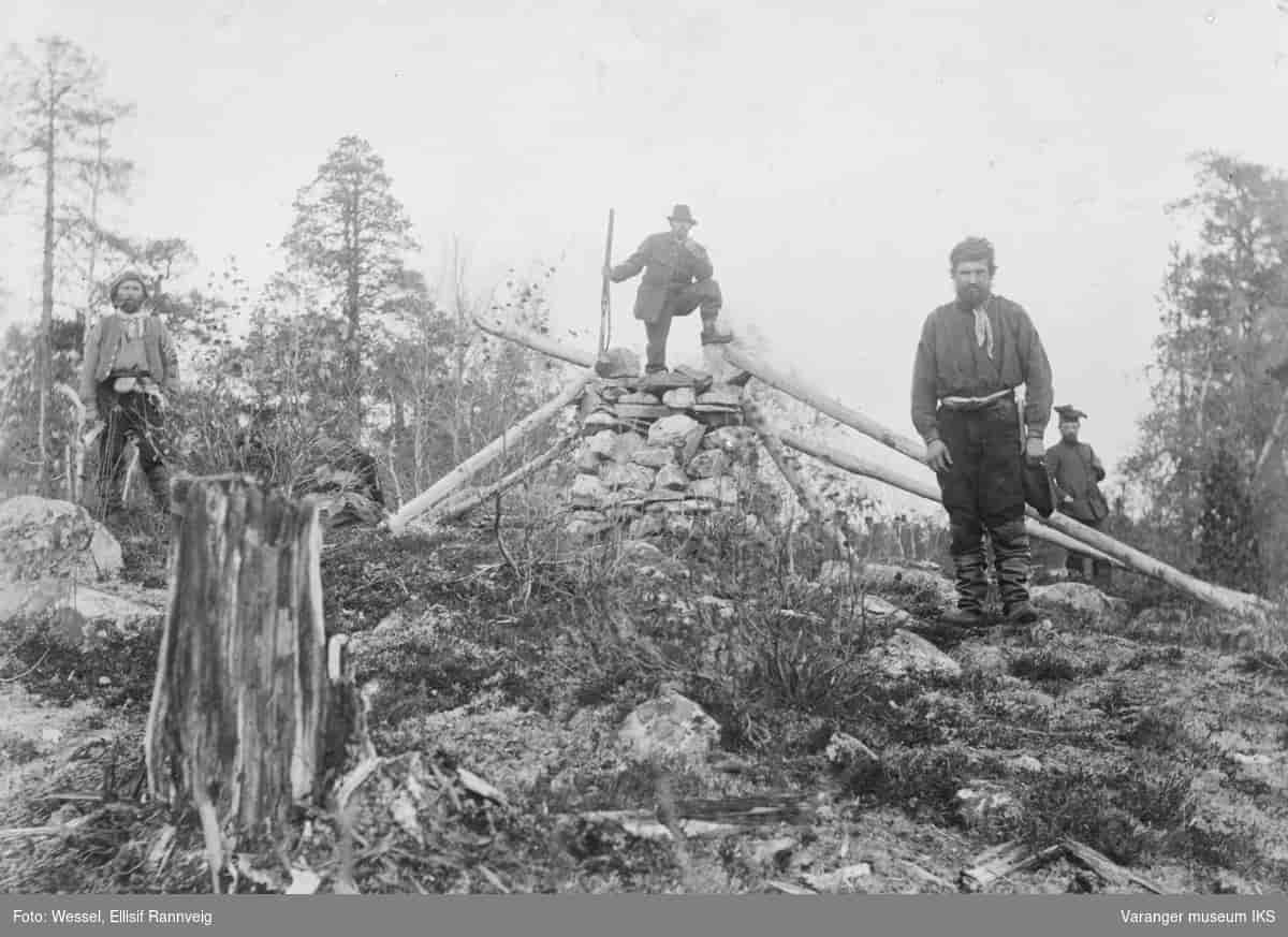 Treriksrøysa mellom Norge, Russland og Finland, foto fra 1898