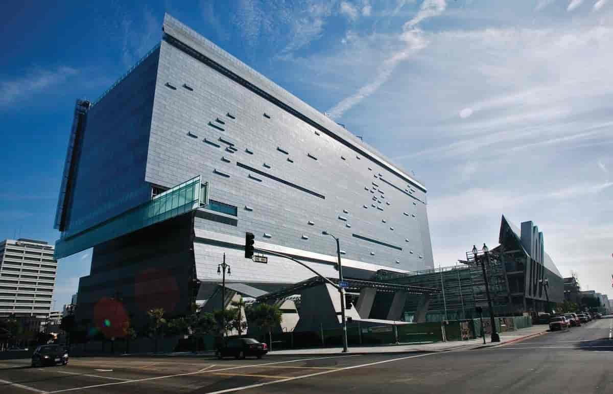 USA (Arkitektur)(Thom Mayne)