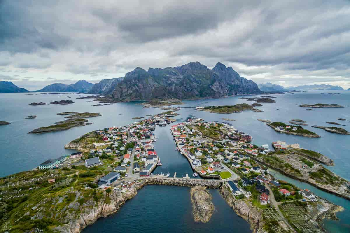 Henningsvær luftfoto