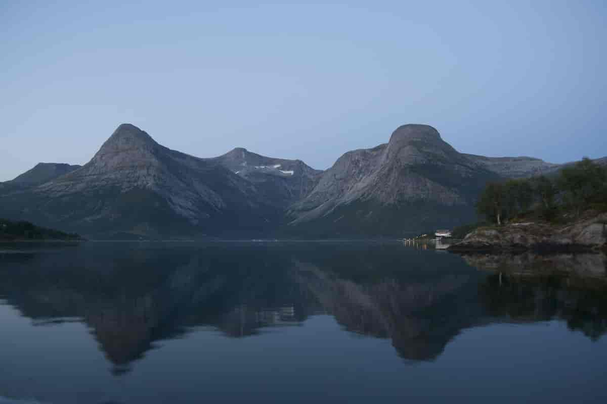 Hamn i Gildeskål, ca kl. 2.00 på natten, 8. august 2014