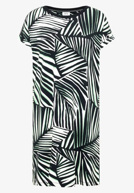 Knielange jersey jurk palm breeze green Rechtvallende knielange jurk met korte mouwen en zwart-witte bladprint.