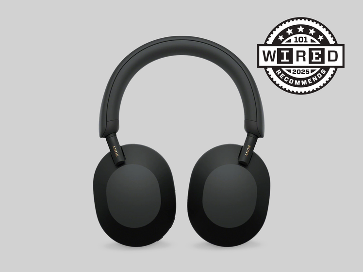 Black over the ear noise canceling headphones