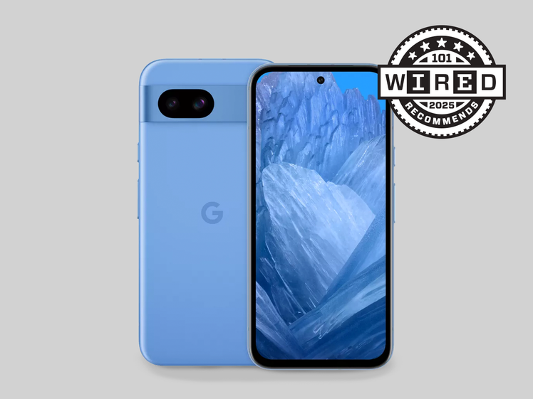 THE FRONT AND BACK OF A BLUE GOOGLE PIXEL PHONE