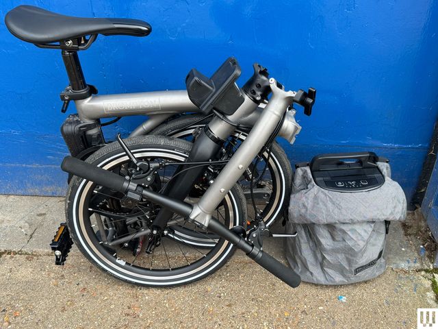 Image may contain Machine Wheel Escooter Transportation Vehicle Tire and Bicycle