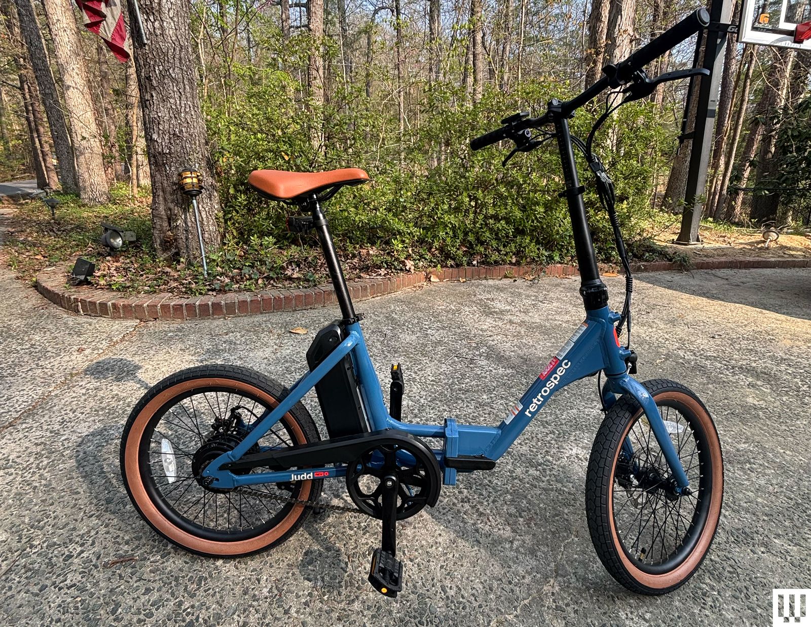 Image may contain Scooter Transportation Vehicle Bicycle Machine Wheel Moped Motor Scooter and Motorcycle