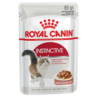 Royal Canin Instinctive macskaeledel, 85 g x 12 csomag, gravy. Feliratok: Health Nutrition, Instinctively preferred, Gravy. Csomagoláson macska képe látható.