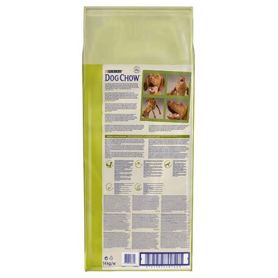 A Purina Dog Chow csomagolás hátoldala termékinformációkkal, kutyaképekkel, összetevőkkel és etetési javaslatokkal.