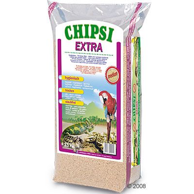Saco de sustrato CHIPSI EXTRA medium, 15 kg. Texto visible: hygienisch, trocken, staubfrei. Imagen de loro y reptiles en el envase.