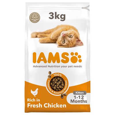 IAMS suha hrana za mačiće, 3 kg. Tekst: Advanced Nutrition your pet needs, Rich in Fresh Chicken, Kitten 1–12 Months, 100% Complete & Balanced Nutrition. Prikaz narančaste mačke.