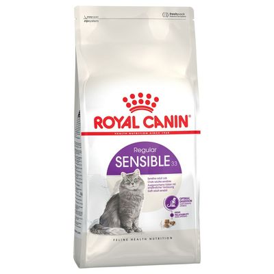 Product image showing Royal Canin Regular Sensible 33 with features: optimal digestion, adapted kibble size, and health nutrition highlighted.
