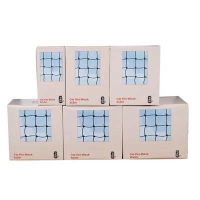 Verpackungen von Cat Net Black in verschiedenen Grössen: 2x1,5m, 3x2m, 4x3m, 6x3m, 8x3m und 10x3m. Schwarzes Netz sichtbar auf Verpackung. Verpackungen von Cat Net Black in verschiedenen Grössen: 2x1,5m, 3x2m, 4x3m, 6x3m, 8x3m und 10x3m. Schwarzes Netz sichtbar auf Verpackung.