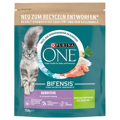 Purina ONE Bifensis Sensitive, reich an Truthahn als Zutat Nr. 1. Verpackung mit Katze und Zutaten wie Reis, Truthahn und Petersilie.
