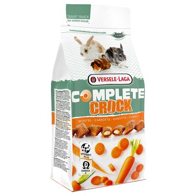 Versele-Laga Complete Crock Karotte. Przekąska bez dodatku cukru, z witaminą C Plus i Omega 3. Opakowanie z obrazkami królika, świnki morskiej i kawałków marchewki.