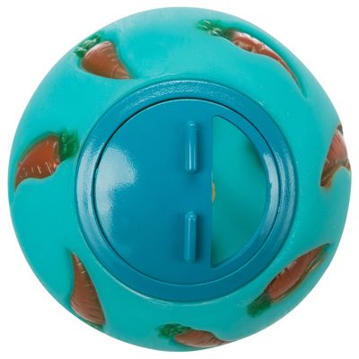 Pelota de juego turquesa con diseño de zanahorias y compartimento para snacks con cierre.