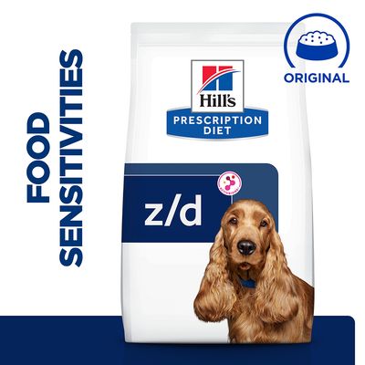 Hill's Prescription Diet z/d kutyatáp csomagolás, rajta cocker spániel képe, 'FOOD SENSITIVITIES' felirat és 'ORIGINAL' tál szimbólum látható.