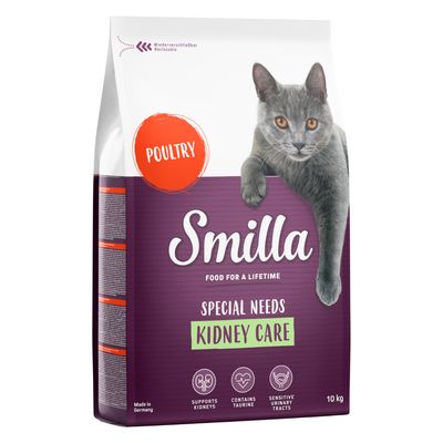 Promjena pakiranja: Smilla Adult Urinary 1 kg prelazi u Smilla Special Needs Kidney Care Poultry 1 kg. Obje ambalaže s prikazom sive mačke i istaknutim nazivima proizvoda.
