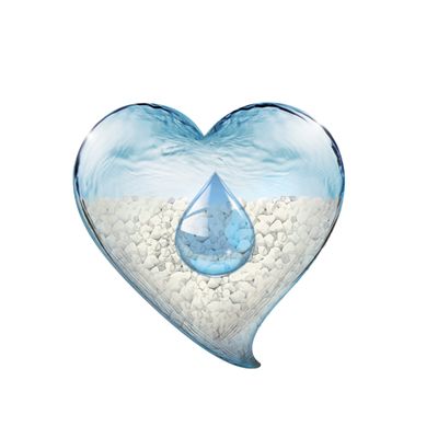 Herzförmige Darstellung mit Wasser und weissen Steinen, symbolisiert Feuchtigkeitsbindung.
