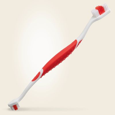 Beaphar szczoteczka do zębów dla psów i kotów. Specjalne cięcie włosia, ergonomiczny uchwyt, dokładne czyszczenie.