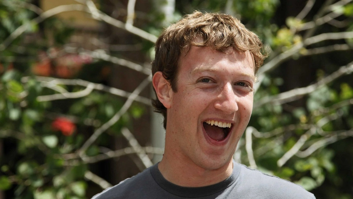 Mark Zuckerberg, Apple ile dalga geçti! Mark Zuckerberg, Apple ile dalga geçti!