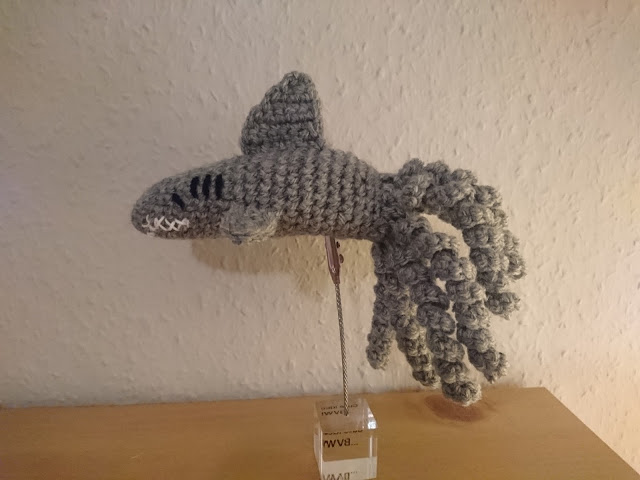 Sharktopus