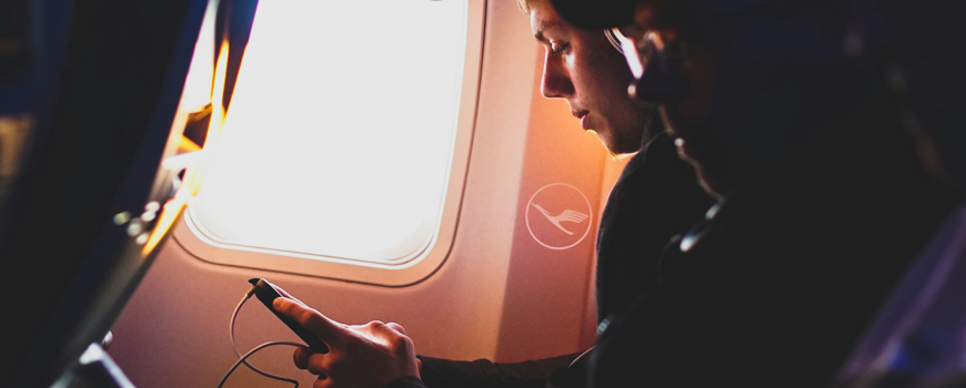 Fast satellite Internet is the new standard on board planes?