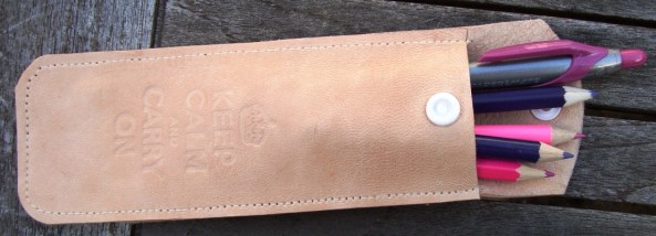 etuikeepcalmcrown1