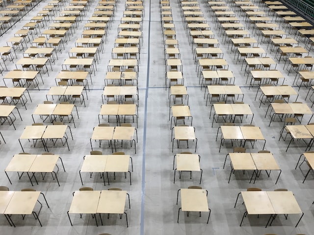 Chat GPT egner seg dårlig til eksamenssensuren