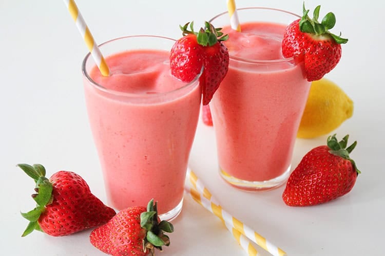 Strawberry Lemonade Smoothie Recipe