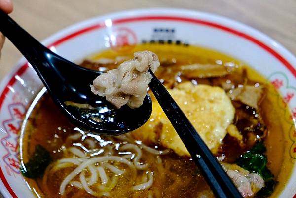 三重牛肉麵爆好評！順興集團麻油手沖牛肉麵、牛三寶麵＋甜品吃到