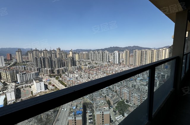 四代凤凰3室2厅93.89㎡49.6万二手房图片