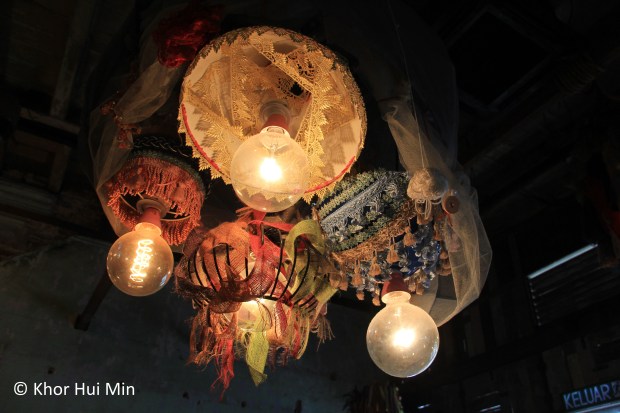 Lace lamp
