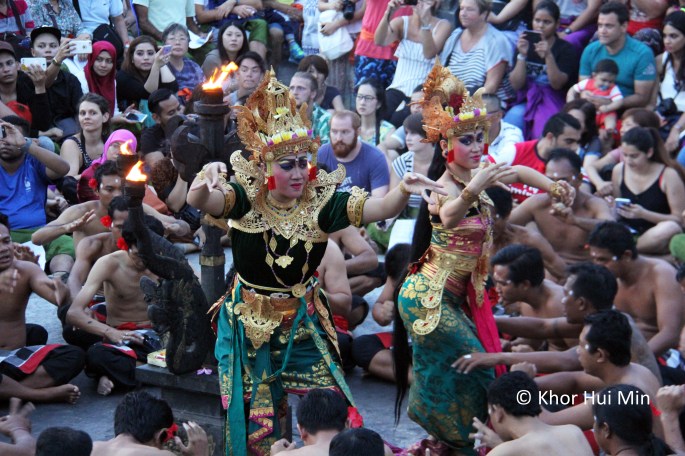 Tarian Kecak Uluwatu