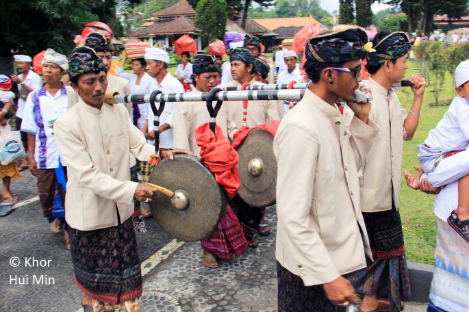 Procession at Ulun Danu Keberatan Temple