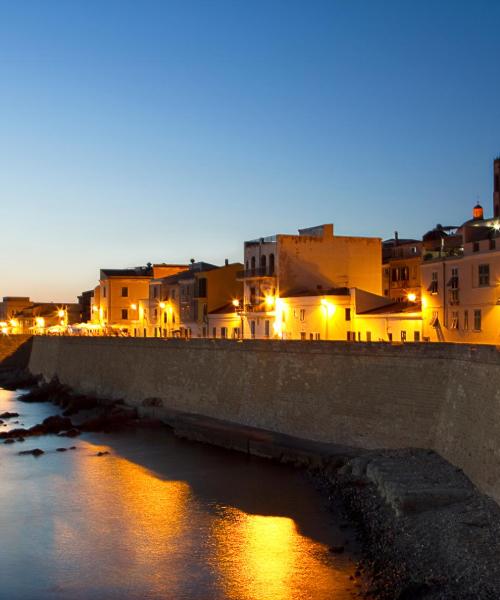 Een mooi uitzicht op Alghero, in de buurt van Luchthaven Alghero-Fertilia