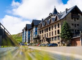 SNÖ Villa de Sallent 4, hôtel à Formigal