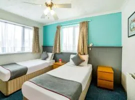 Marina Hotel