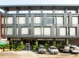 Hotel The Prithvi Near Delhi Airport