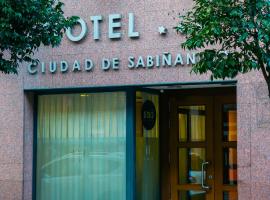 SNÖ Hotel Ciudad de Sabiñánigo, hôtel à Sabiñánigo