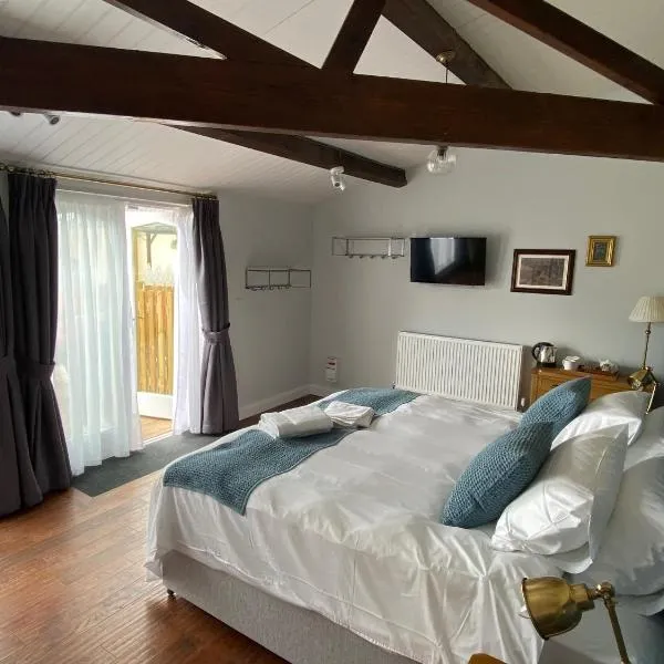 Three Bishops Inn, hotel i Newport