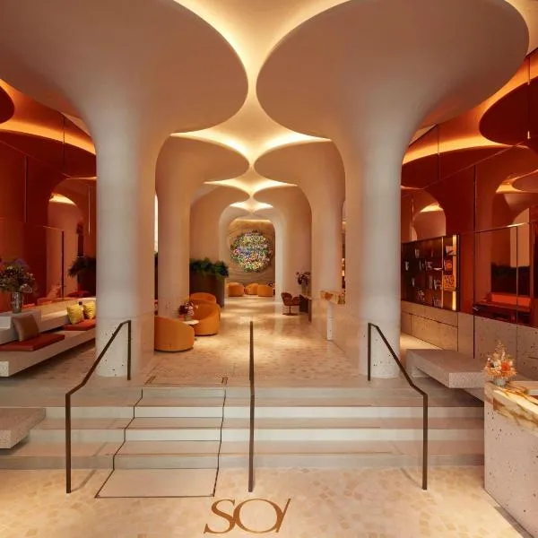 SO/ Paris Hotel, hotel din Paris