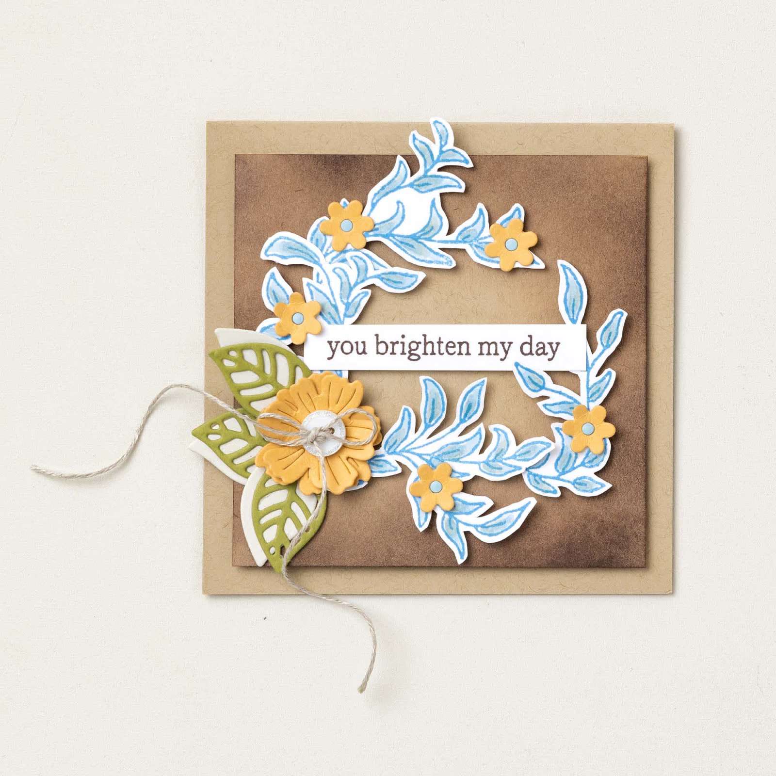 ADHESIVE-BACKED MINI CHRISTMAS BUTTONS