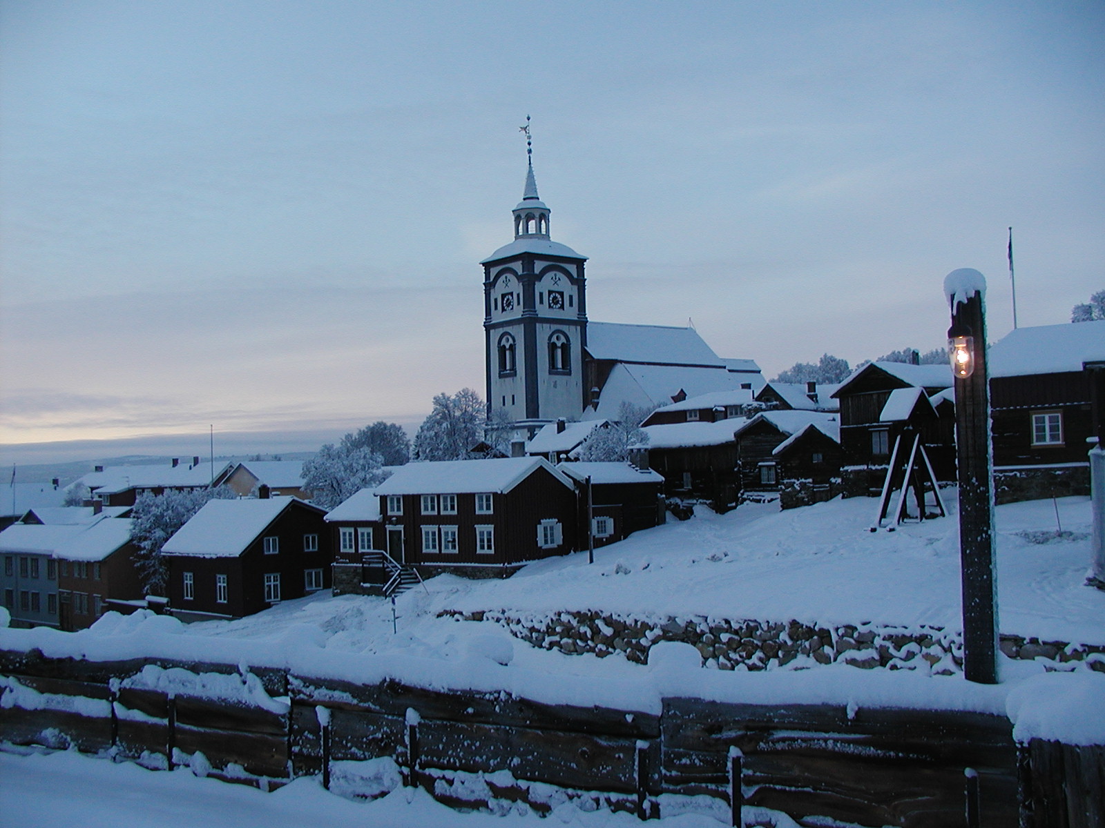 Vinterbilde av Bergstadens ziir