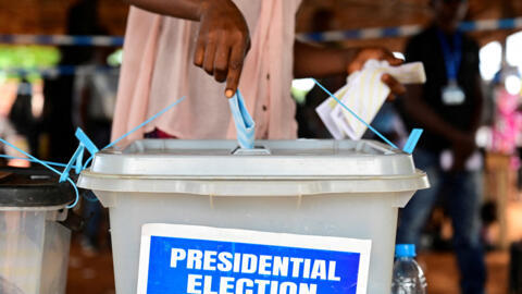 Sierra Leone jamanaɲɛmaakalata, Freetown, jamana faaba la, san 2023 juin kalo tile 24.